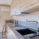 Appartement Moderne Climatisé Plein Centre Du Lavandou - Fr-1-816-10