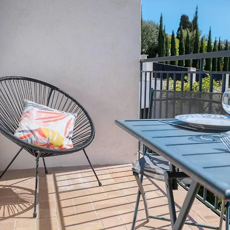 Renove Centre Lavandou Avec Terrasse - Fr-1-816-10 Daire *